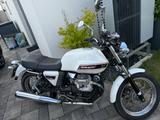 Moto Guzzi V7 Classic - MOTO GUZZI V7 CLASSIC