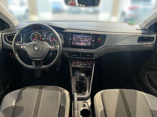Fahrzeugabbildung Volkswagen Polo 1.0 TSI HIGHLINE NAV LED GJR