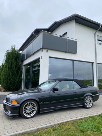 BMW 325i  Cabrio  M-Paket