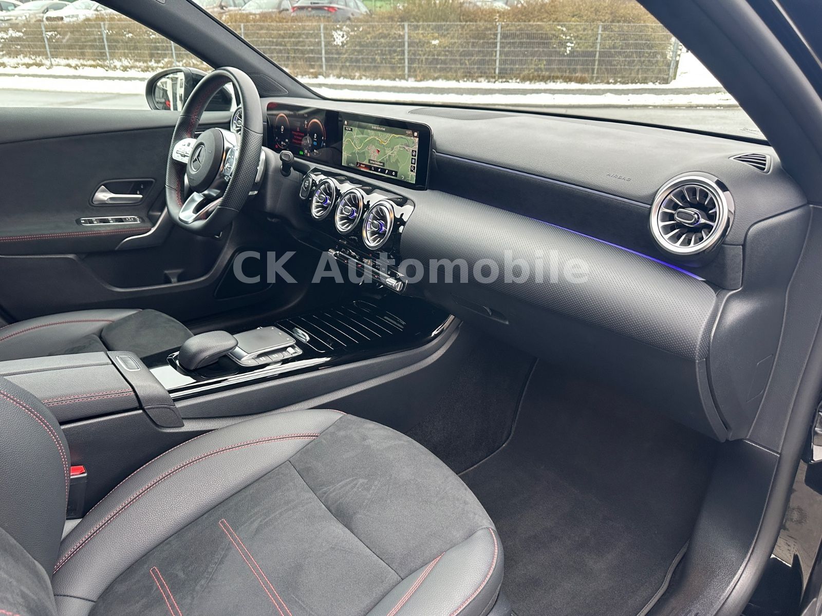 Fahrzeugabbildung Mercedes-Benz A 250e AMG-Line/Night-Paket/Navi/LED/Kamera