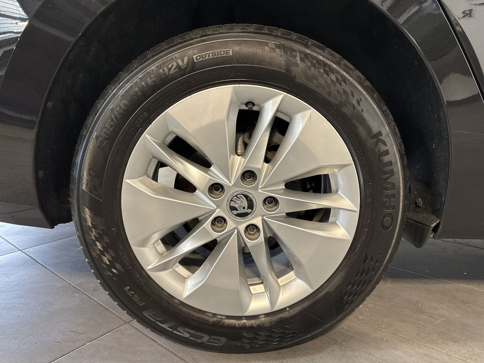 Fahrzeugabbildung SKODA Octavia Combi 2.0 TDI DSG Ambition NAV+LED+ACC