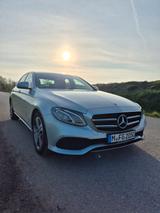 Mercedes-Benz E 220 d Autom. - Tüv neu/Scheckheftgepflegt - Mercedes-Benz E 220 Gebrauchtwagen in München