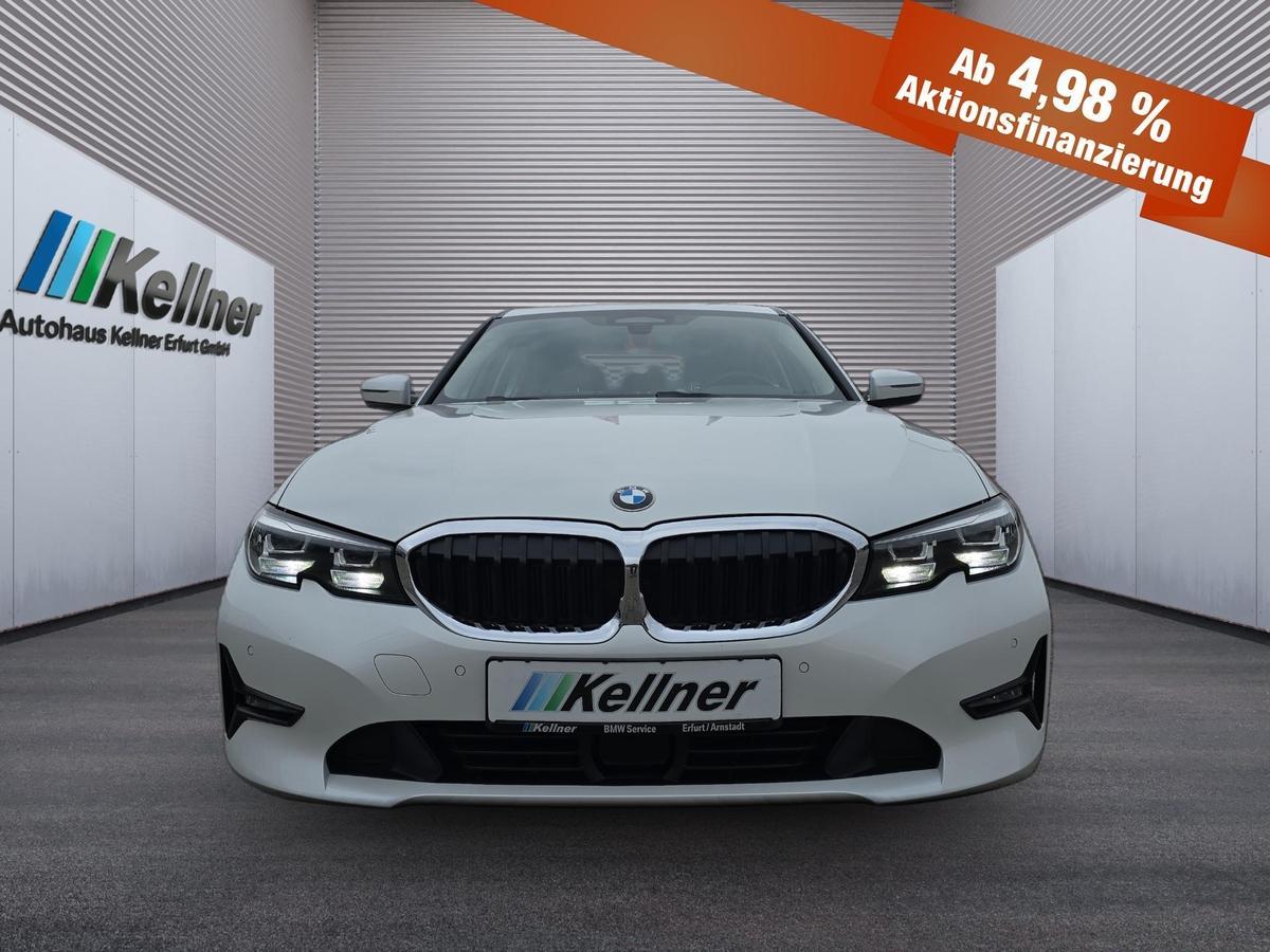 BMW 320 i xDrive Live Cockpit Prof., ACC,R-Kamera
