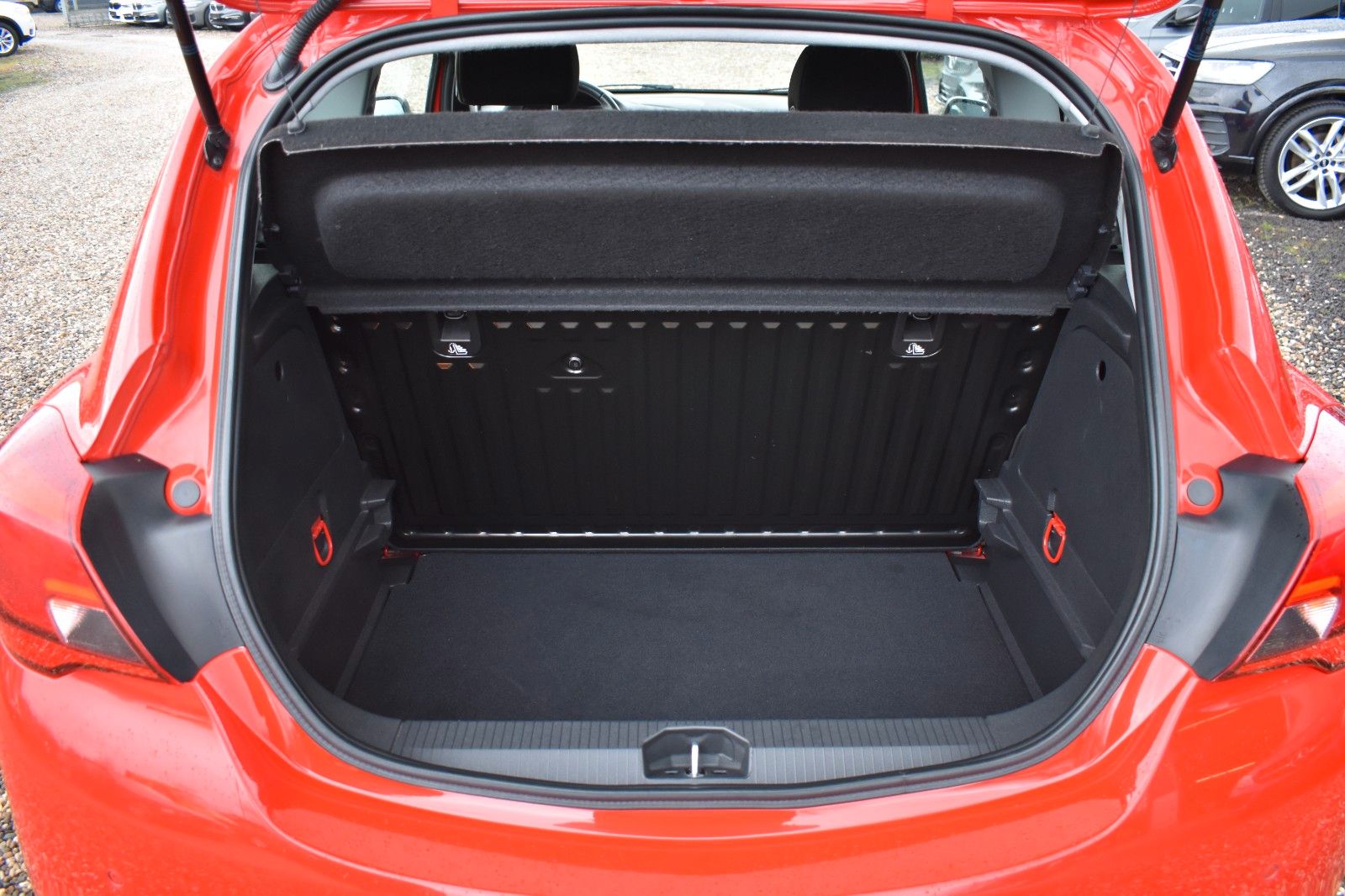 Fahrzeugabbildung Opel Corsa E Color Edition Lenkradhz Sitzhz TÜV Neu