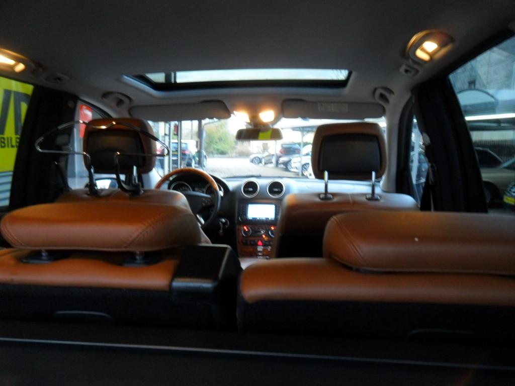 Mercedes-Benz ML 320