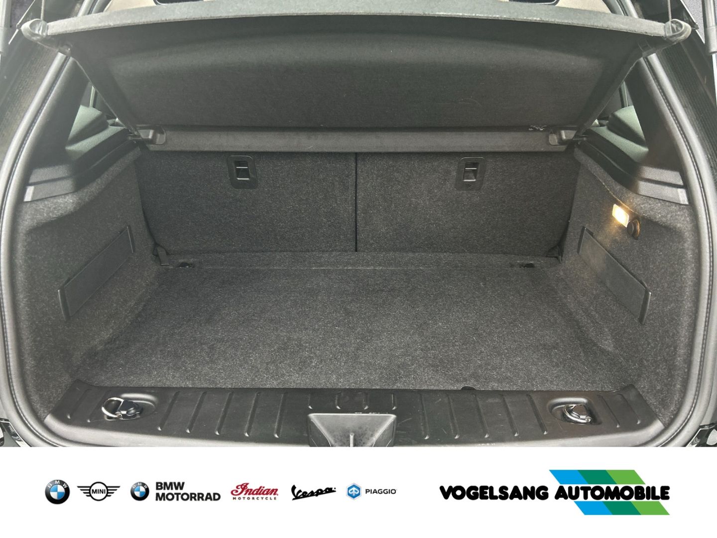 Fahrzeugabbildung BMW i3 120Ah,Schiebedach,Navi Prof.,Rückfahrk.,Sport