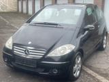Mercedes-Benz A 170 A -Klasse AUTOMATIK - Mercedes-Benz A 170 Gebrauchtwagen in Mönchengladbach