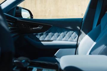 2024 AUDI RSQ8 — миниатюра 16