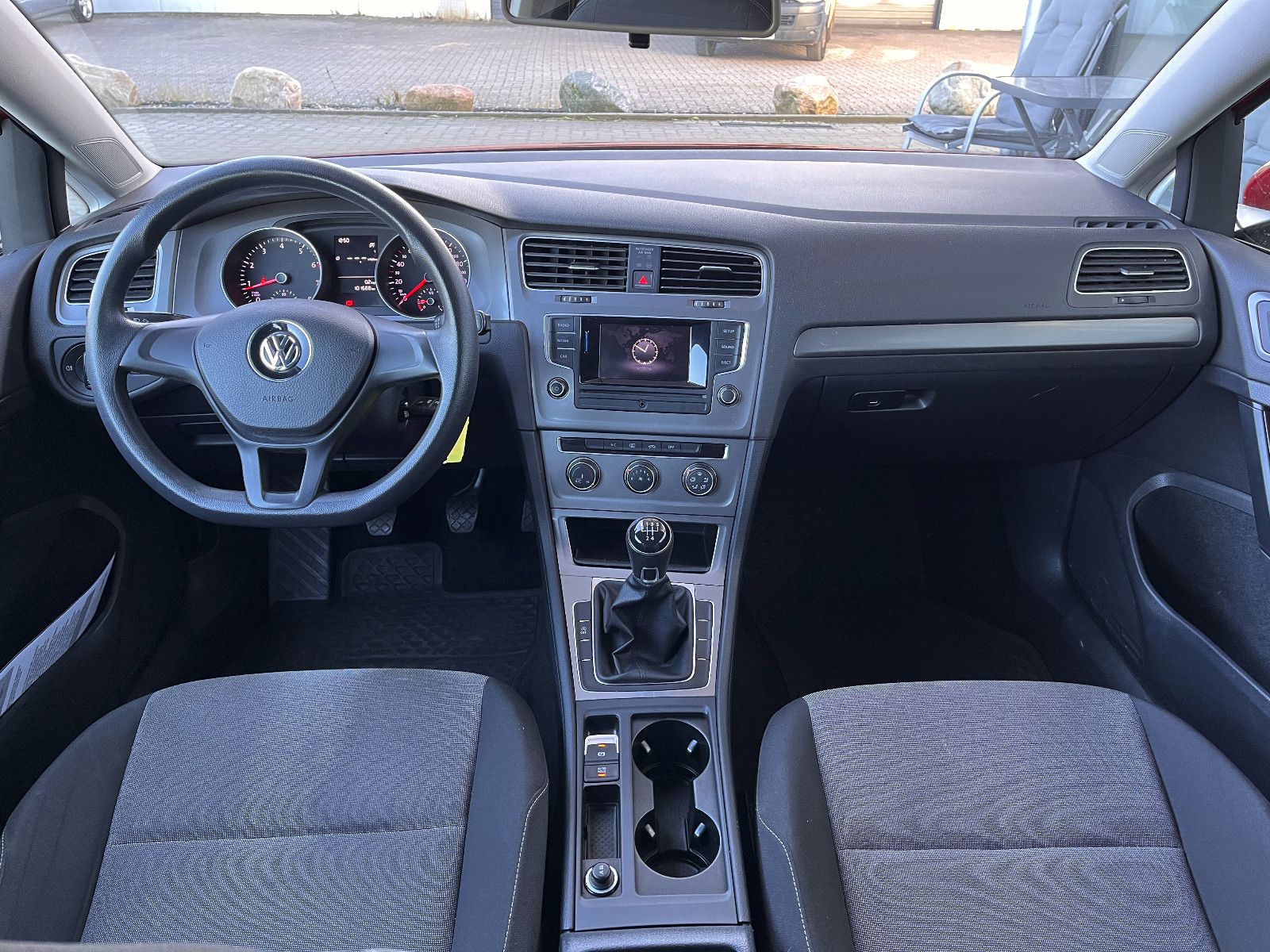 Fahrzeugabbildung Volkswagen Golf VII Lim. Trendline BMT