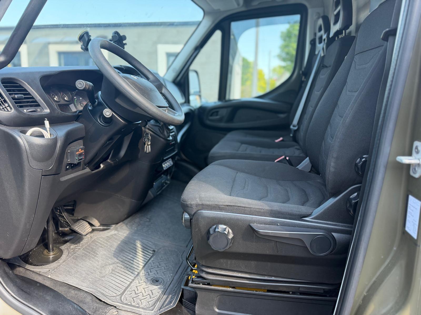 Iveco Abschleppwagen 3,5t-Navi-Aut-Klima