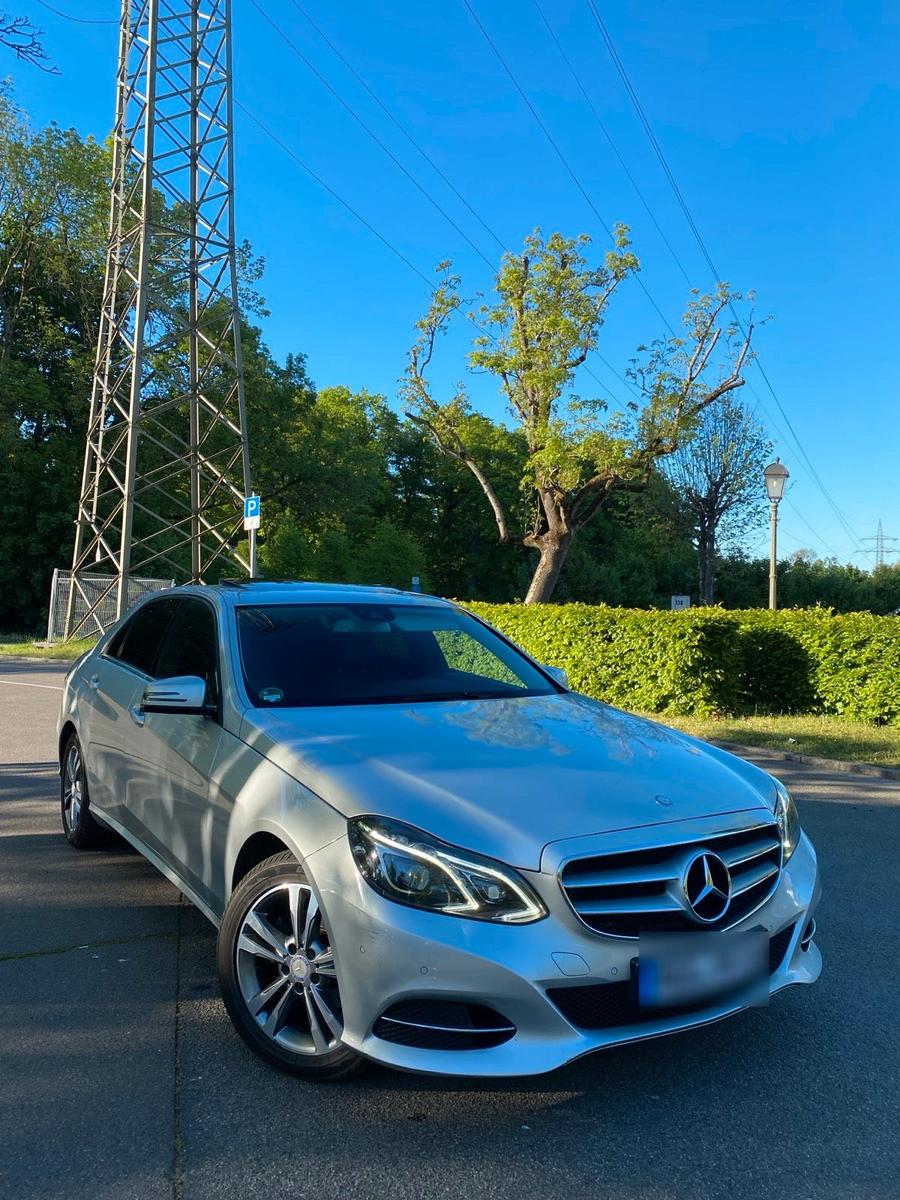 Mercedes-Benz E 220