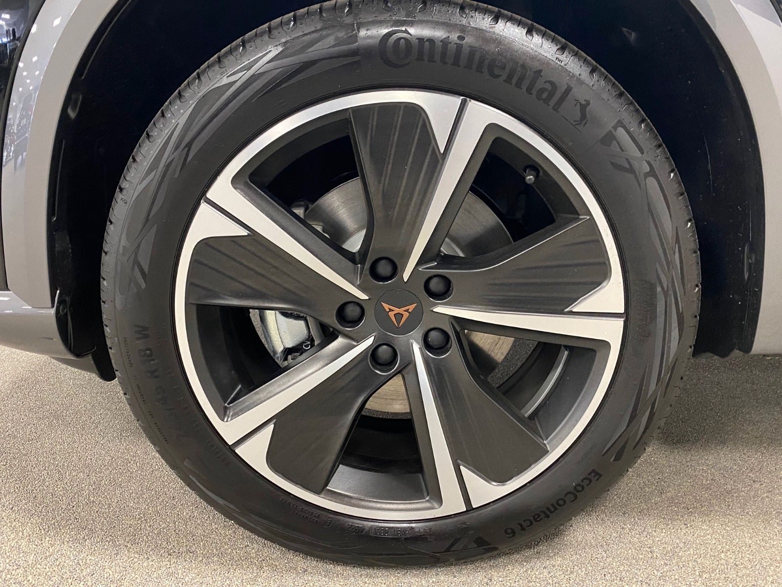 Fahrzeugabbildung CUPRA Formentor 1.5 TSI 110kW DSG+3J Garantie+3-Z-KLIM