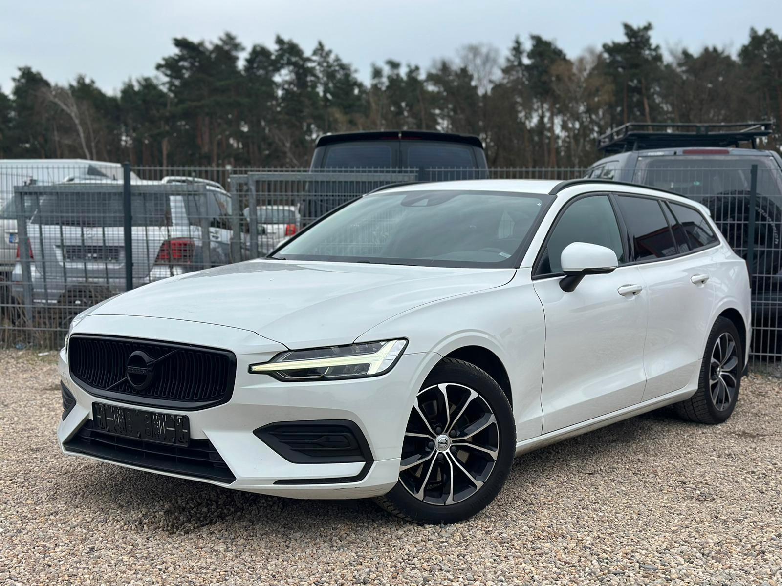 Volvo V60 B3  Momentum Pro/SzHg/Camera/Electrek AHK/sp