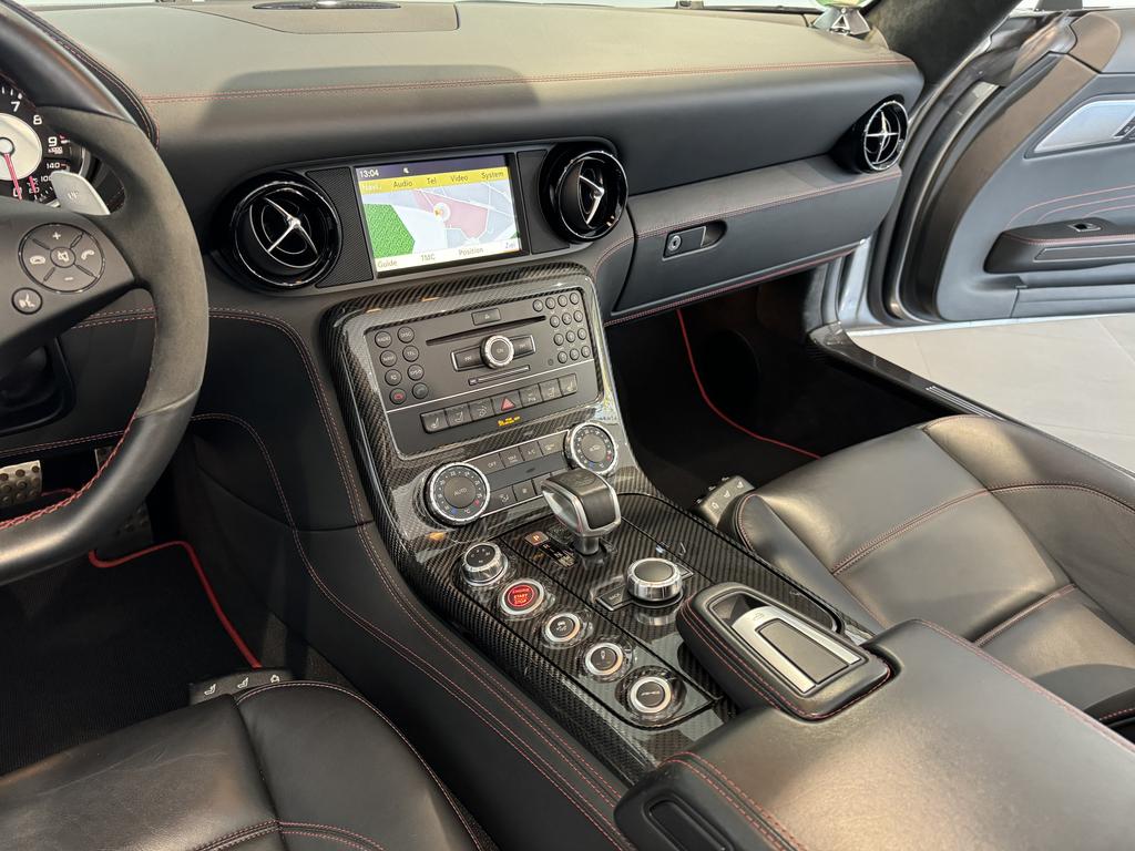 Mercedes-Benz SLS AMG