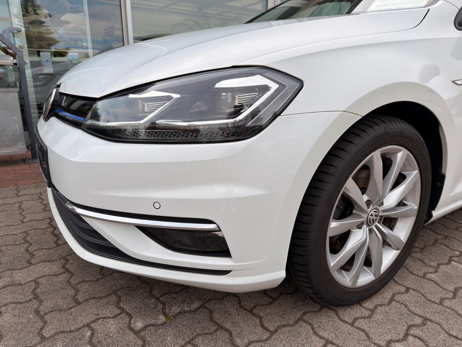 Volkswagen Golf 1.5 TSI Highline AHK LED App-Connect Ergo