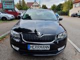Skoda Octavia Combi Ambition Ahk Kamera Navi usw. - Skoda Octavia mit Benzin-Antrieb: Ambition
