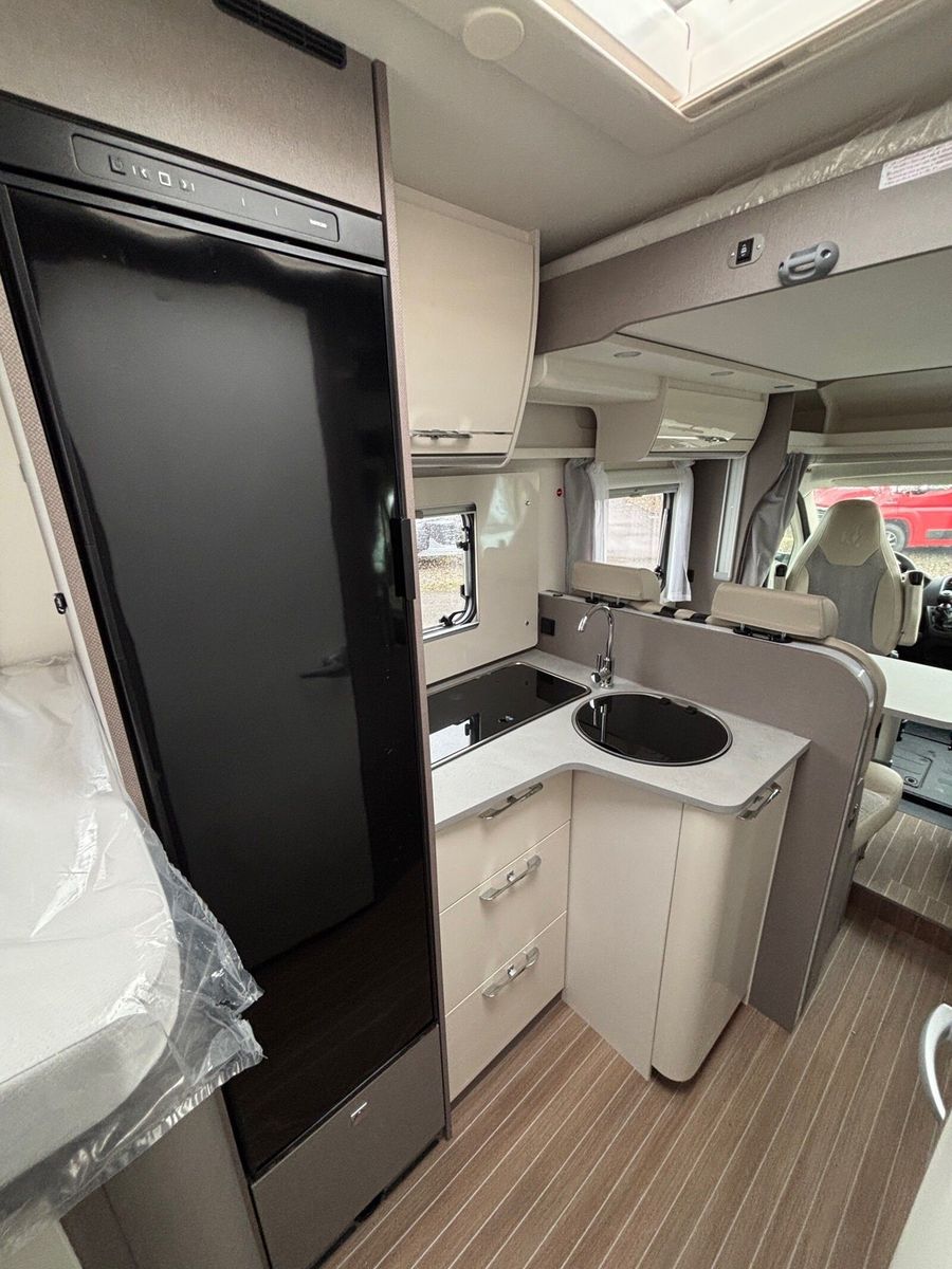 Fahrzeugabbildung Etrusco T 6900 SB Elek. Hubbett, Solaranlage 120W