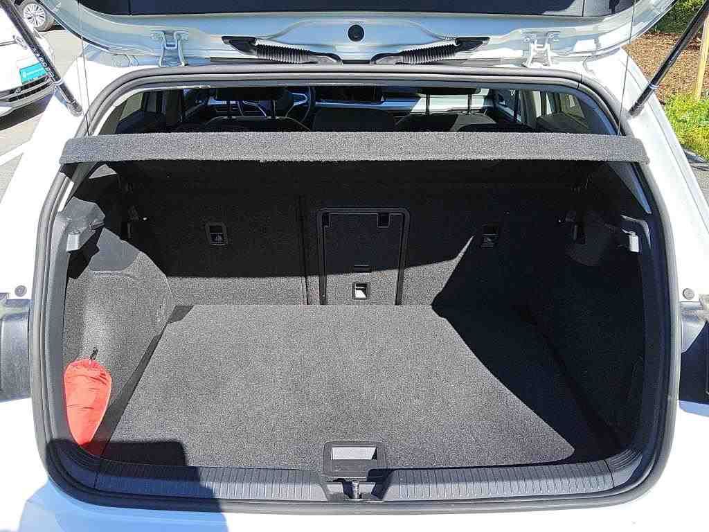 Volkswagen Golf VIII 1.0 eTSI DSG MOVE CarPlay|ACC|LED|PDC foto 11