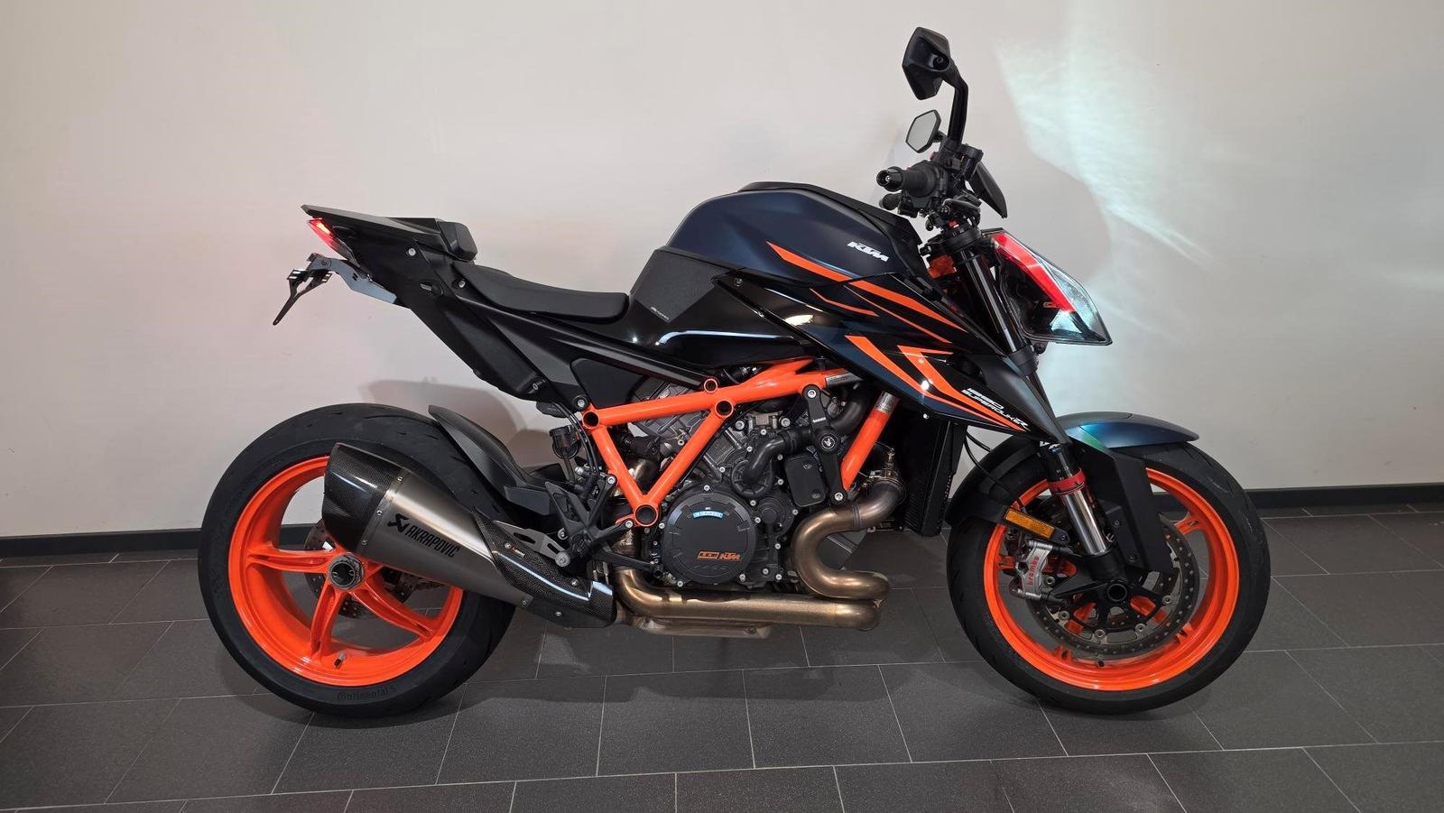KTM 1290 Super Duke R | Superduke R | Akrapovic