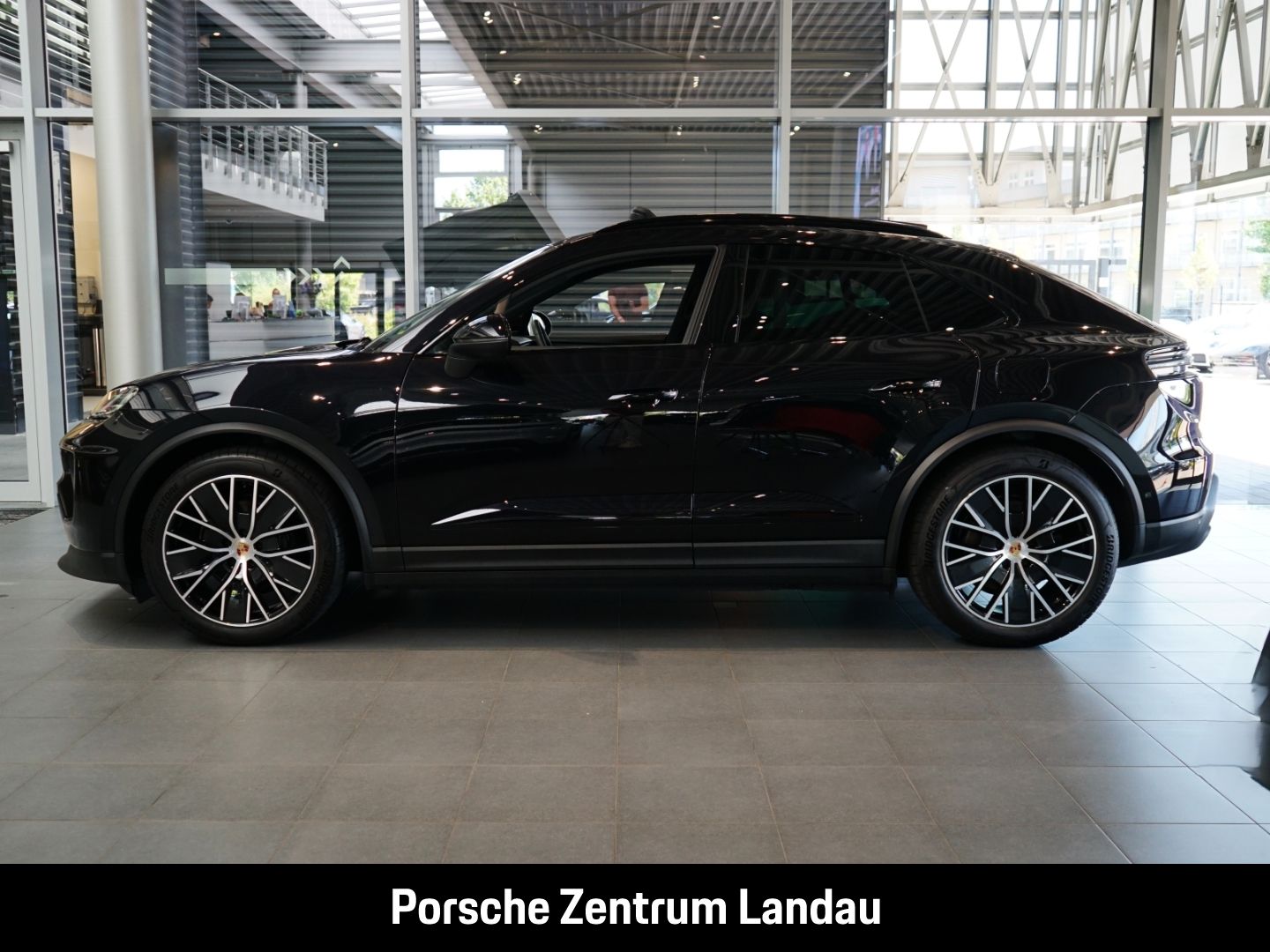 Porsche Macan Rückfahrkamera Panorama BOSE nur 15.990 km foto 4