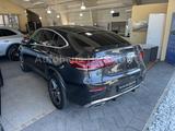 Mercedes-Benz GLC 300 de 4M Coupé/AMG Line/ILS/AHK/Distr/360°/ - Hybrid (Diesel/Elektro): Sportwagen