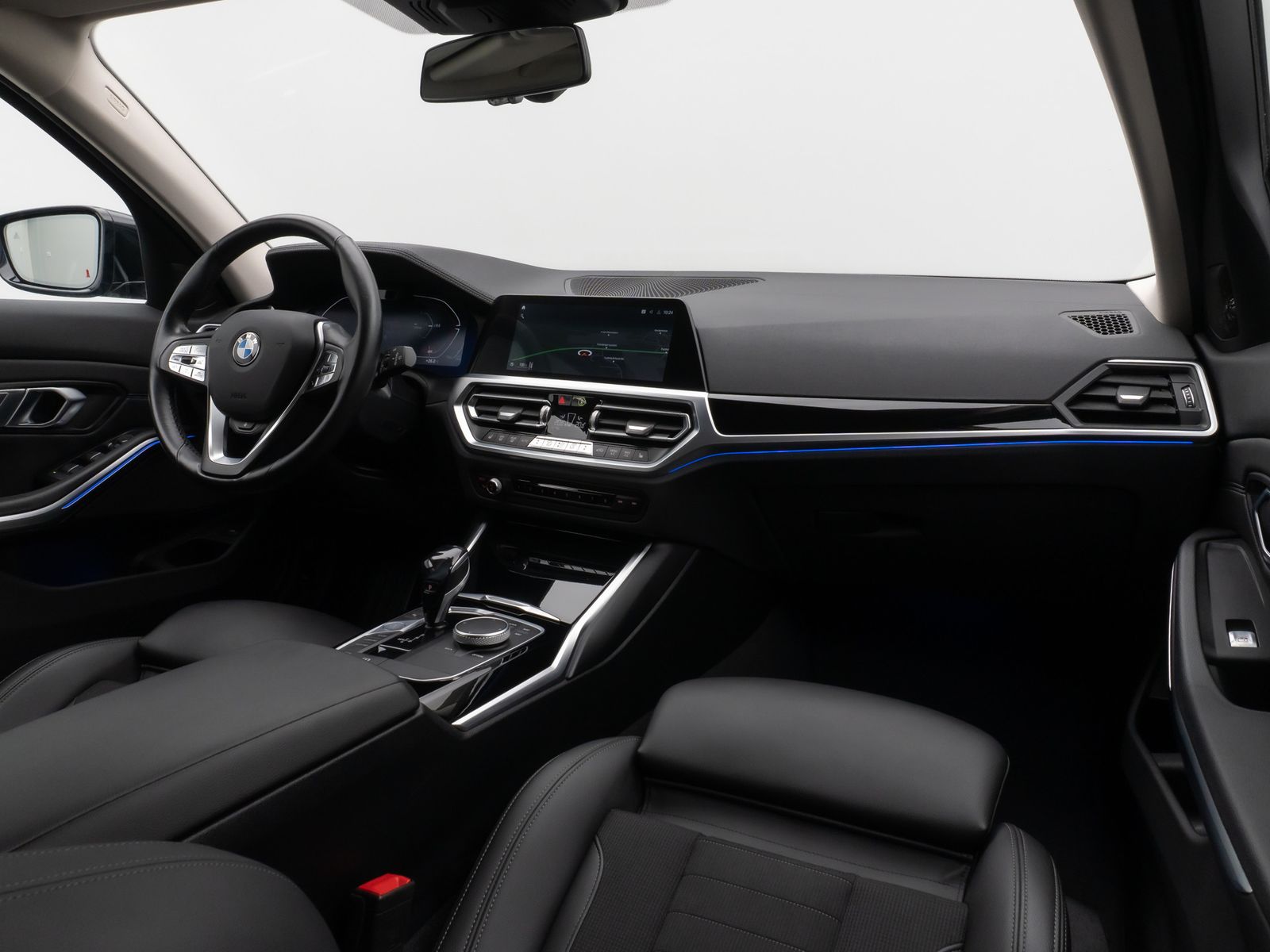 Fahrzeugabbildung BMW 320d xD SportLine Laser HUD DAB H/K Komfort Alar