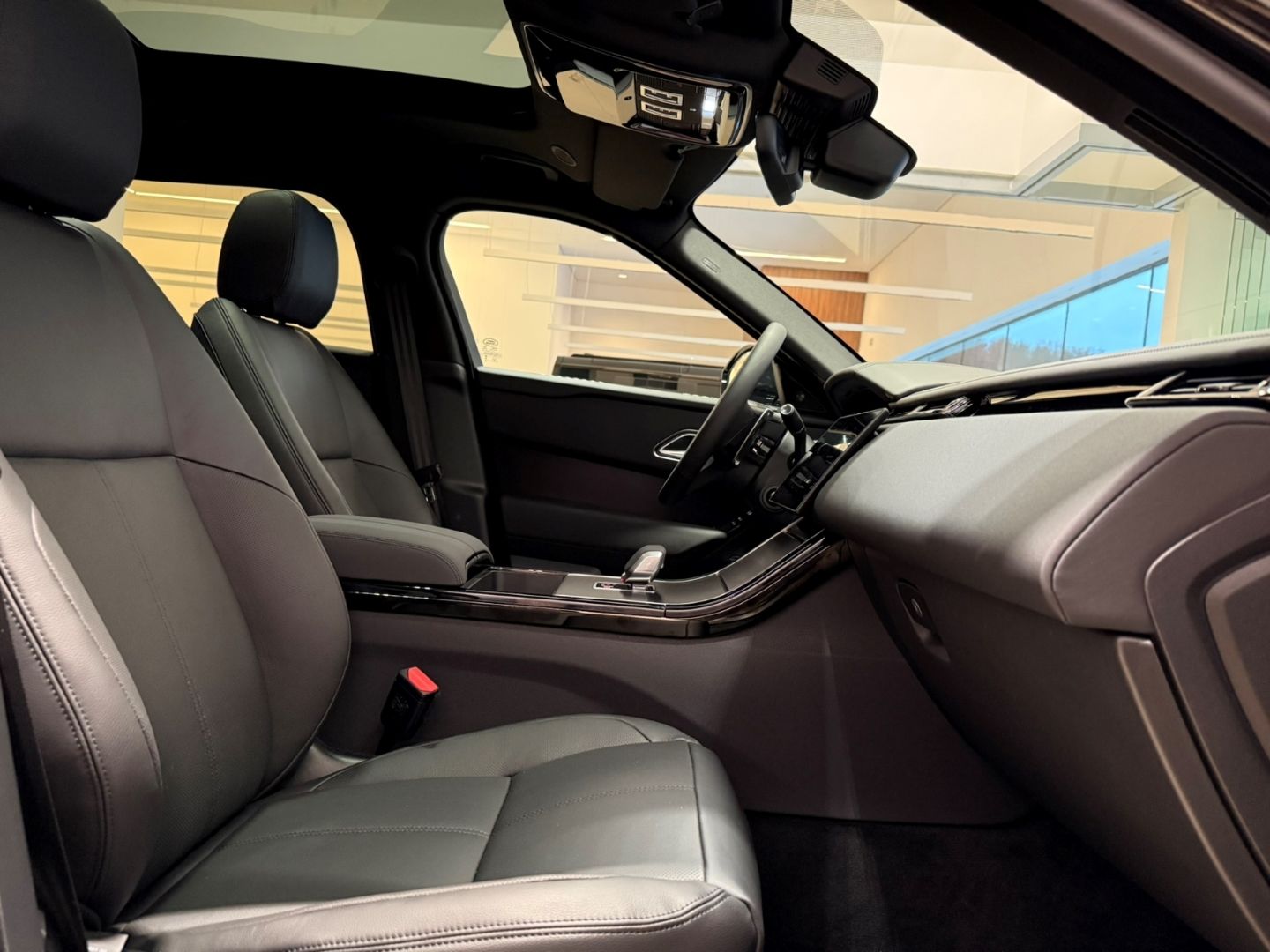 Land Rover Range Rover Velar - Bild 17