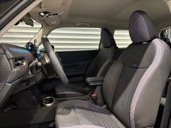 Fahrzeugabbildung MINI Cooper C 1,5 Steptronic Classic Trim