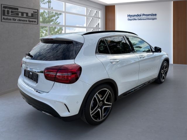 Fahrzeugabbildung Mercedes-Benz GLA 250 Navi Carplay El. Heckklappe LED Sitzhzg