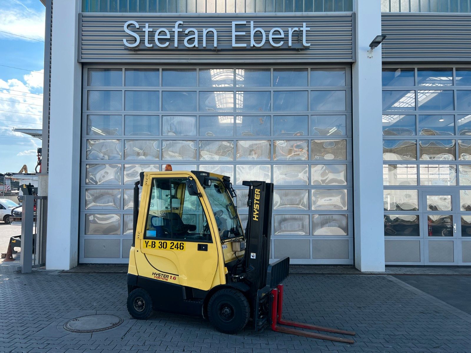 Fahrzeugabbildung Hyster H1.6 FT / Verstellgerät / HH: 4.45m / nur 467h