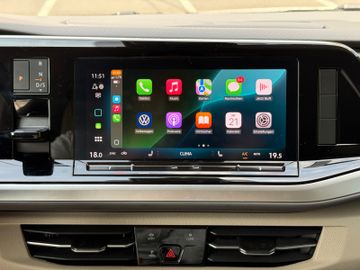 Volkswagen T7 Multivan 2.0TDI DSG Life Edition NAV RFK SHZ