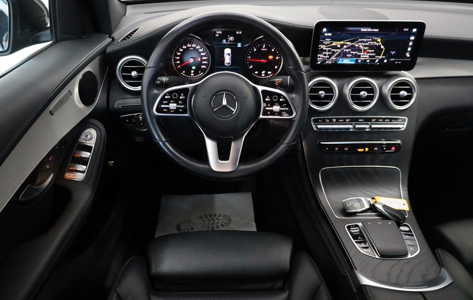 Fahrzeugabbildung Mercedes-Benz GLC 200 d Coupè Exclusive, Leder,Navi,LED,SH