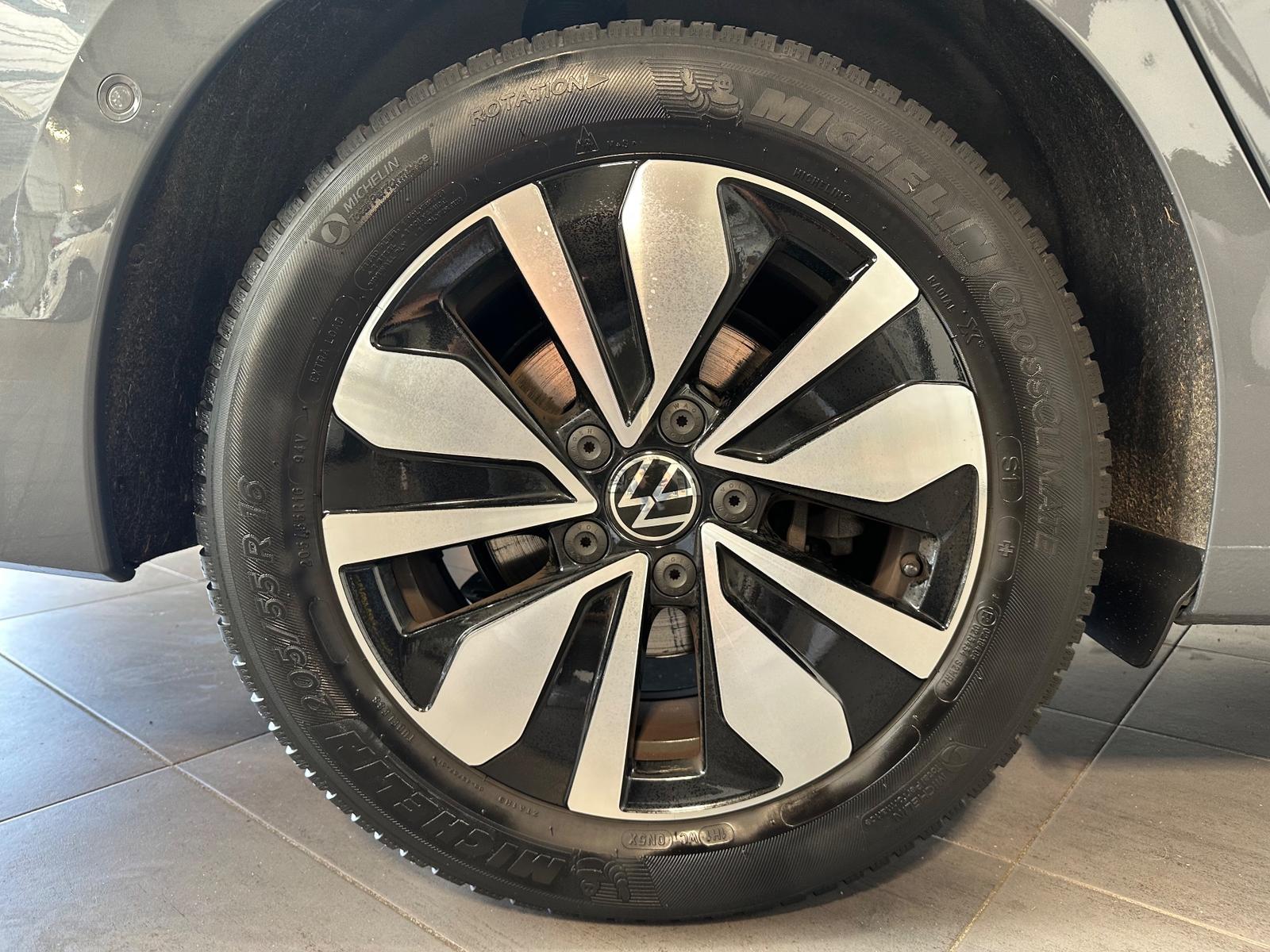 Volkswagen Golf Variant 1.5 eTSI DSG MOVE NAV+LED+ACC+PP, миниатюра 3
