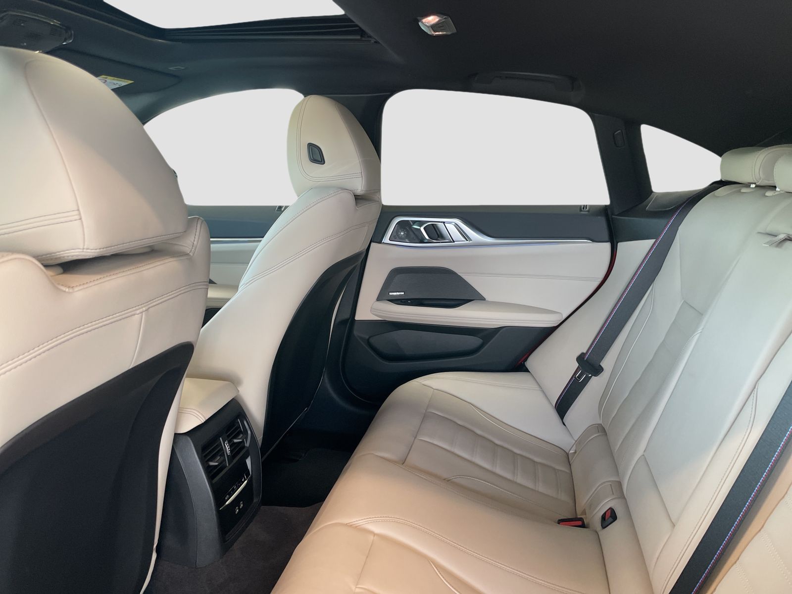 BMW i4 - Bild 14
