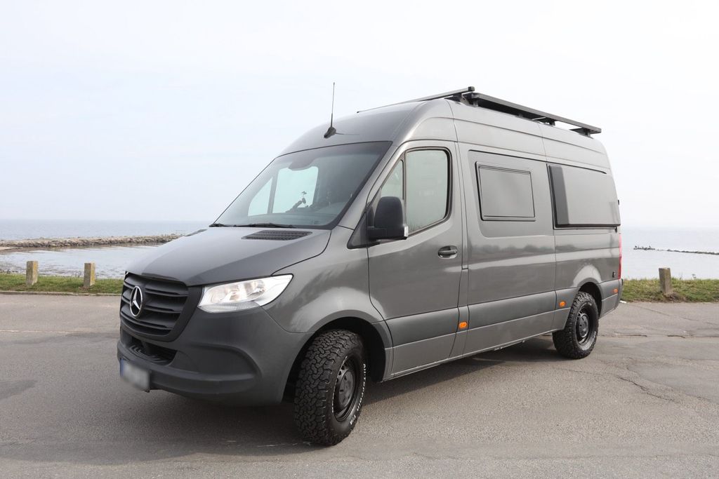 Image of Mercedes-Benz Sprinter