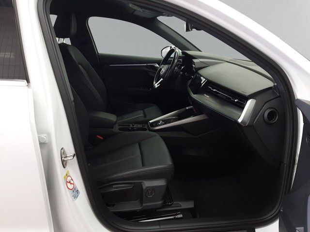 Fahrzeugabbildung Audi A3 Sportback 35TFSI S-tronic Navi Leder NUR GEWE