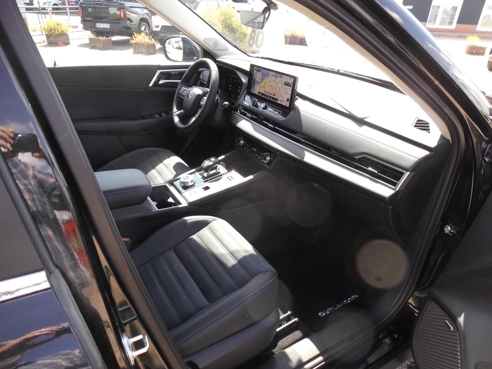 Mitsubishi Outlander 2.4 PHEV 4WD Intro Edition