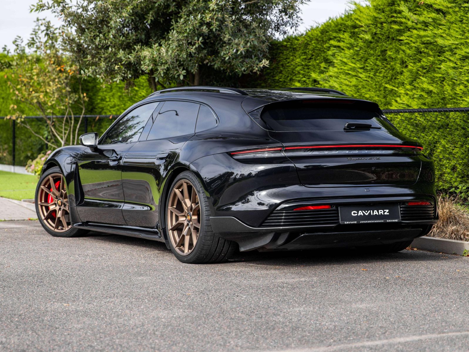 Porsche Taycan GTS Sport Turismo/SPORT DESIGN/FULL CARBO imagem 2