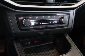 Seat Ibiza 1.0 TSI Style AID+KAM+LED+CARPLAY+ALU