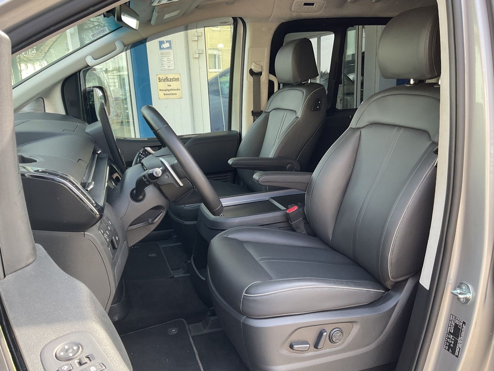 Hyundai Staria – Bild 10