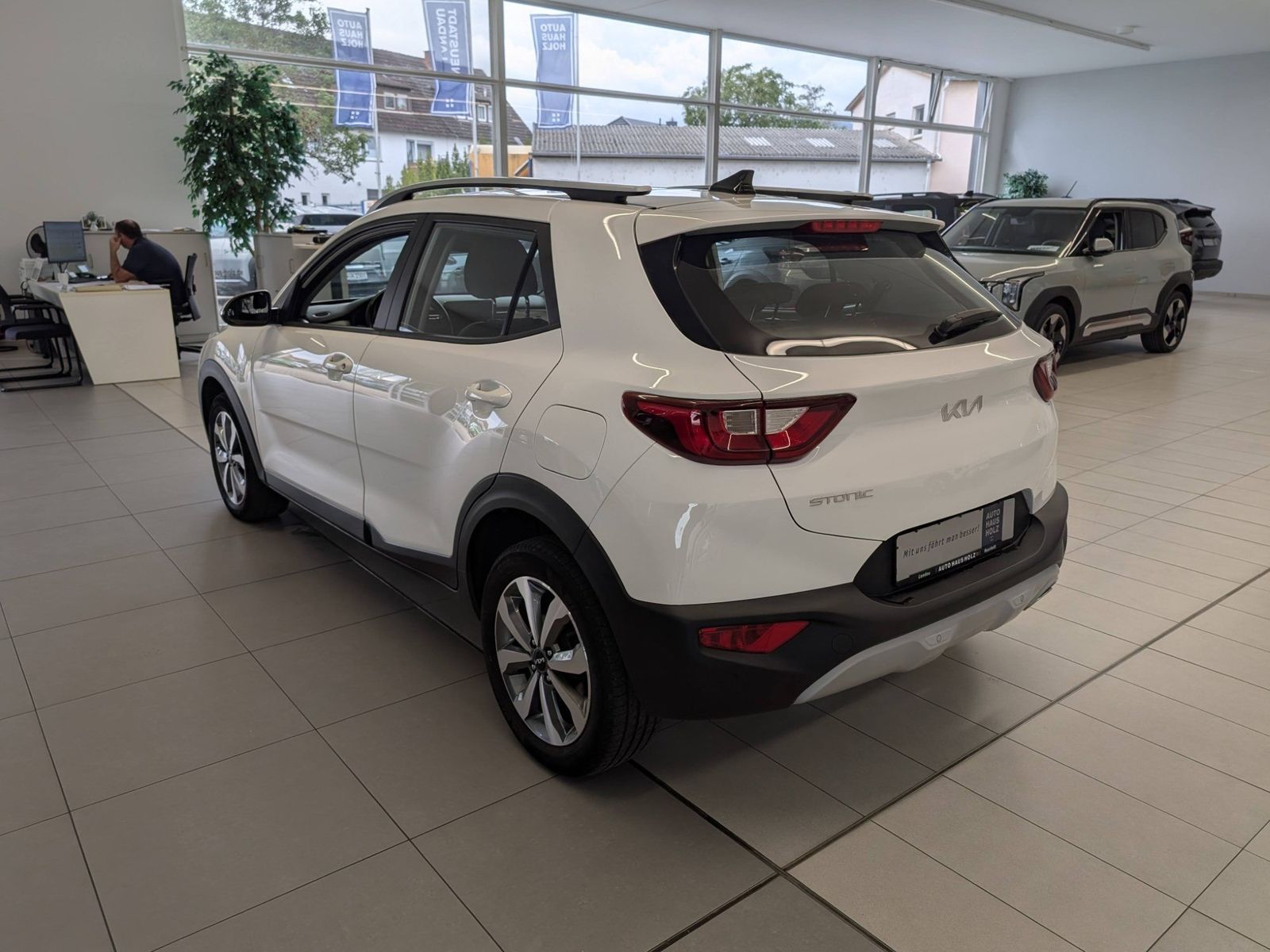 KIA Stonic 1.2 Vision Navi SHZ Kamera Tempomat – Bild 2