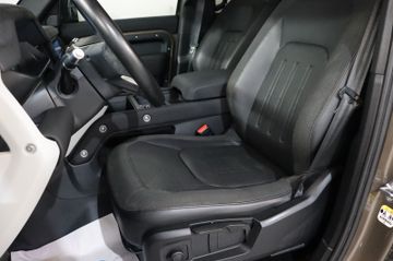 Land-Rover Defender - 9