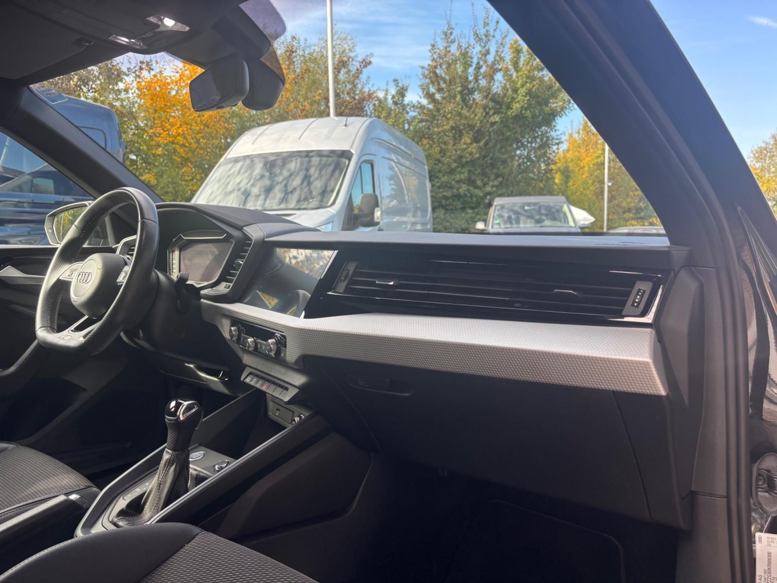 Audi A1 Sportback 40 TFSI S line LED ACC Navi