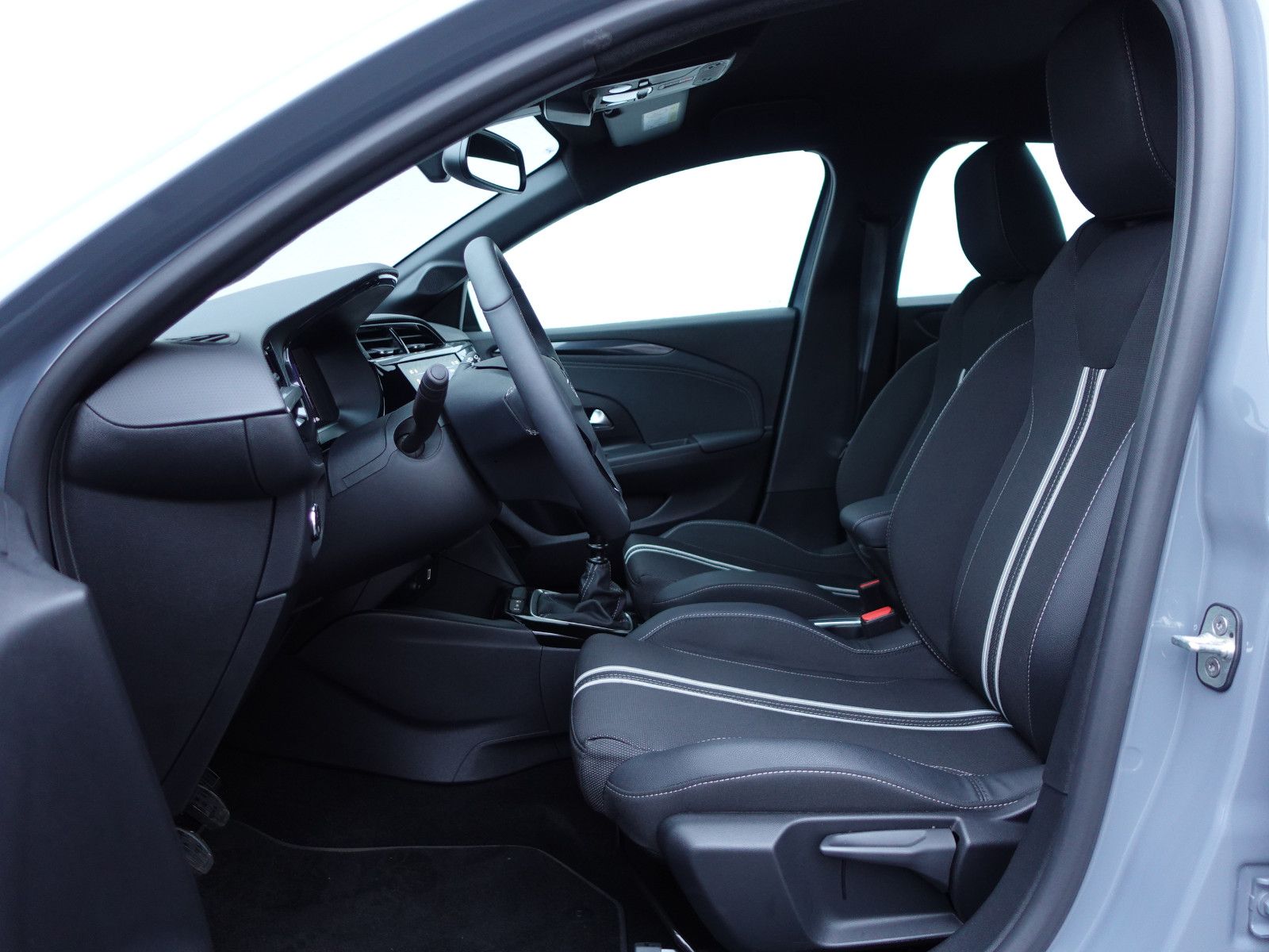 Fahrzeugabbildung Opel Corsa GS 1.2T,MatrixLED,Kamera,Sitzhzg,Allwetter