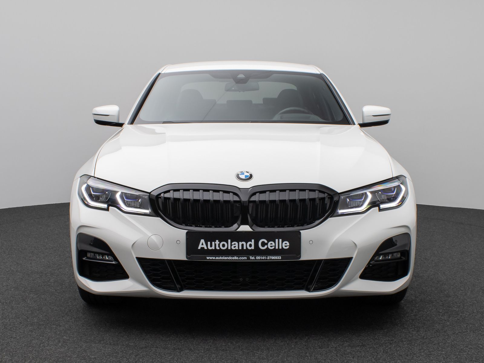 Fahrzeugabbildung BMW 320e M Sport Kamer Laser HUD DAB H/K Komfort 19"