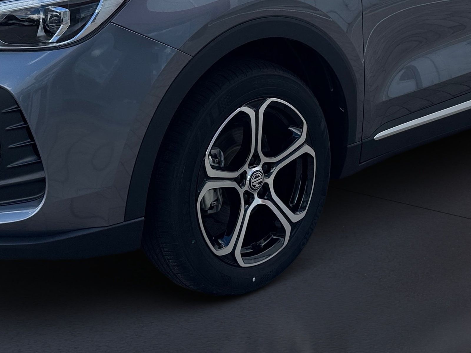 MG ZS