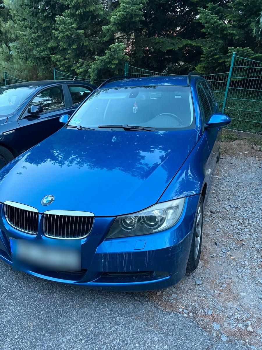 BMW 318, 2007
