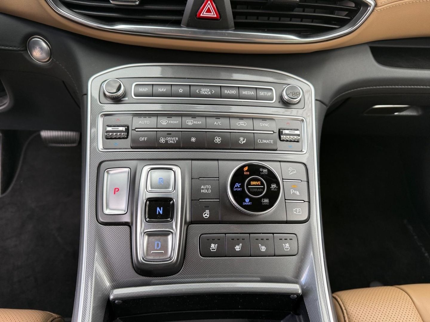 Fahrzeugabbildung Hyundai SANTA FE 1.6T 4WD Hybrid Trend  Navi Kamera LED