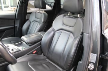 Audi Q7 - 6
