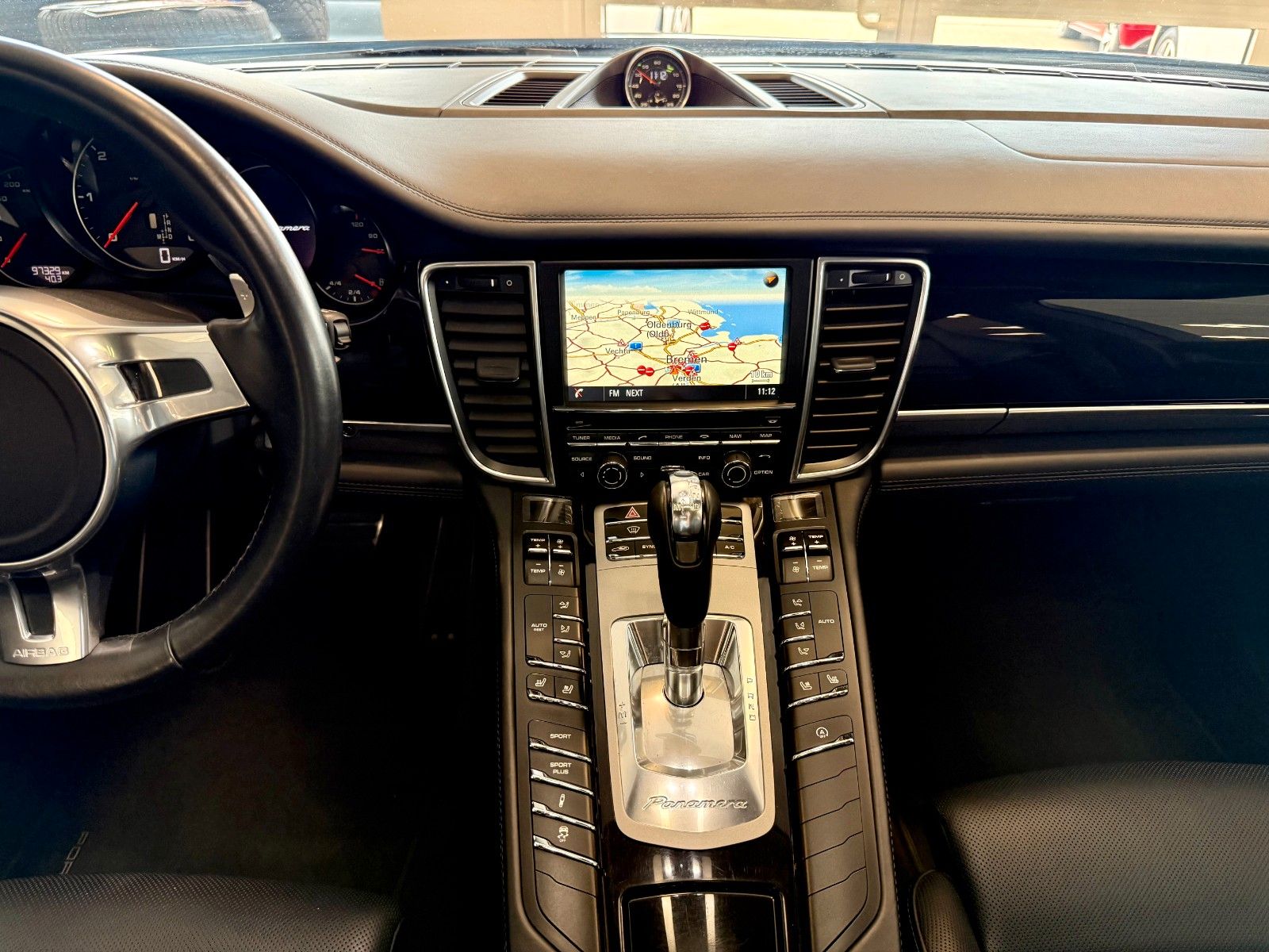 Fahrzeugabbildung Porsche Panamera Diesel AHK/ACC/Glasdach/BOSE/LED